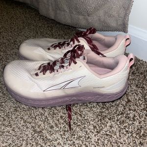 Women’s Altra Outroad Trail Running Shoe